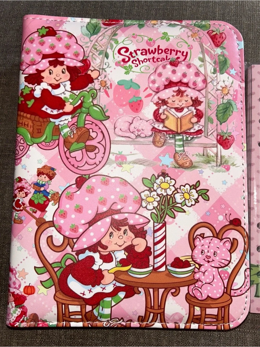 Strawberry Shortcake A5 binder with Refill Paper